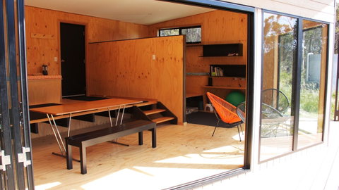 BAY OF FIRES ECO HUT Off Grid Experience At Binalong Bay - Dalby Accommodation 2