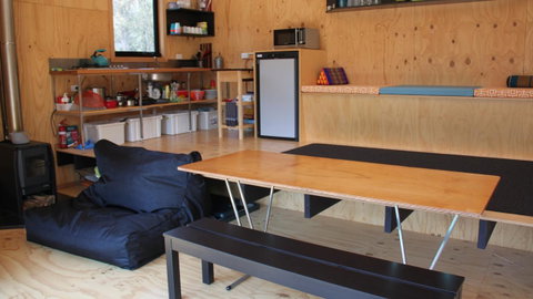 BAY OF FIRES ECO HUT Off Grid Experience At Binalong Bay - Dalby Accommodation 6