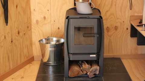 BAY OF FIRES ECO HUT Off Grid Experience At Binalong Bay - Dalby Accommodation 16