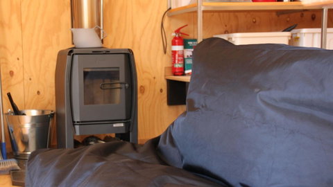 BAY OF FIRES ECO HUT Off Grid Experience At Binalong Bay - Dalby Accommodation 7