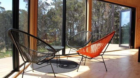 BAY OF FIRES ECO HUT Off Grid Experience At Binalong Bay - Dalby Accommodation 11