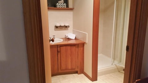 Beezneez B&B - Dalby Accommodation 8