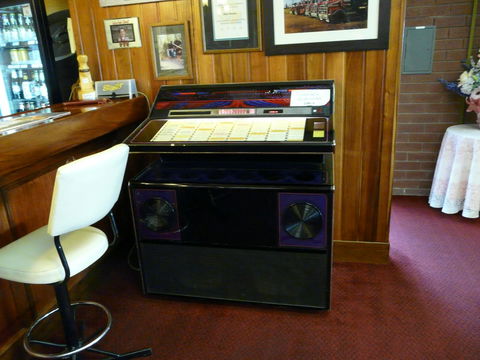 The Waterloo Hotel - Dalby Accommodation 24