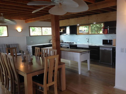 Driftwood Bay Of Fires - Dalby Accommodation 9
