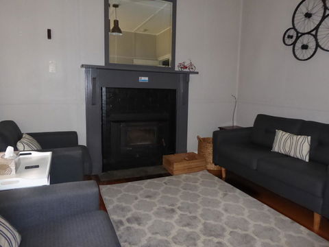 Riders Hut - Derby - Dalby Accommodation 4