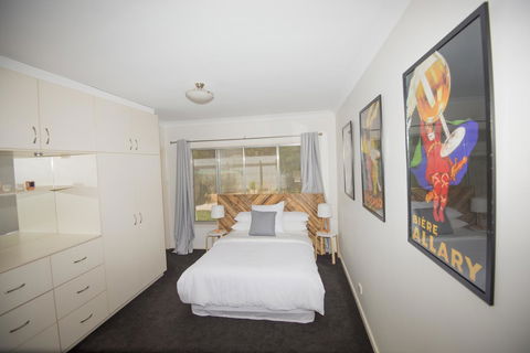 Flora Hill Creek Views - Dalby Accommodation 2