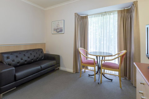 The Waverley International Hotel - Dalby Accommodation 5