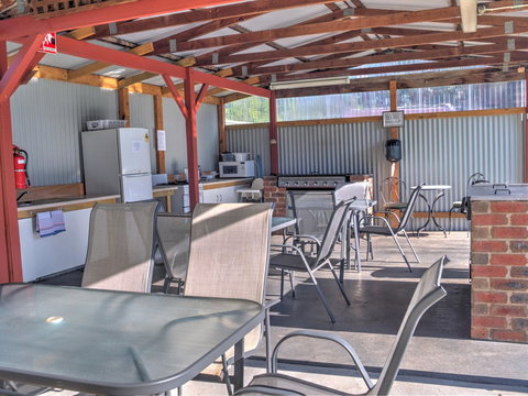 High Country Holiday Park - Dalby Accommodation 30