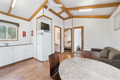 High Country Holiday Park - Dalby Accommodation 23