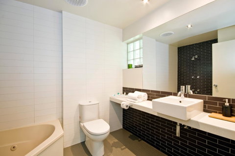 Lorne Bay View Motel - Dalby Accommodation 28