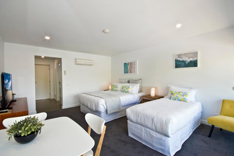 Lorne Bay View Motel - Dalby Accommodation 31