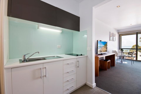 Lorne Bay View Motel - Dalby Accommodation 7