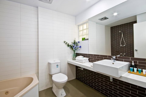Lorne Bay View Motel - Dalby Accommodation 35