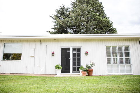 The Cottage - Dalby Accommodation 9