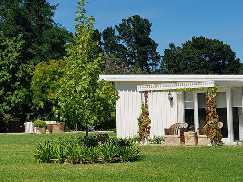 The Cottage - Dalby Accommodation 0