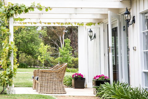 The Cottage - Dalby Accommodation 10