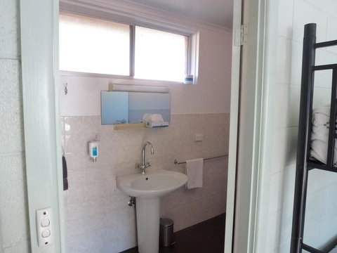 The Grampians Motel - Dalby Accommodation 36