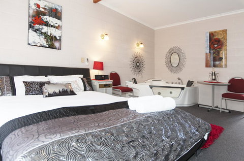 The Grampians Motel - Dalby Accommodation 19