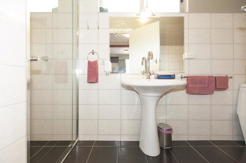 The Grampians Motel - Dalby Accommodation 38