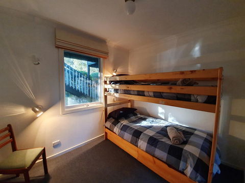 Island Family Holiday Retreat - Dalby Accommodation 12