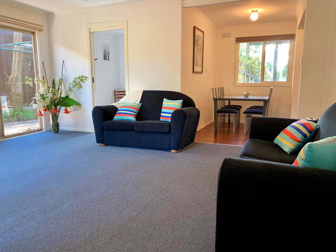 Island Family Holiday Retreat - Dalby Accommodation 7