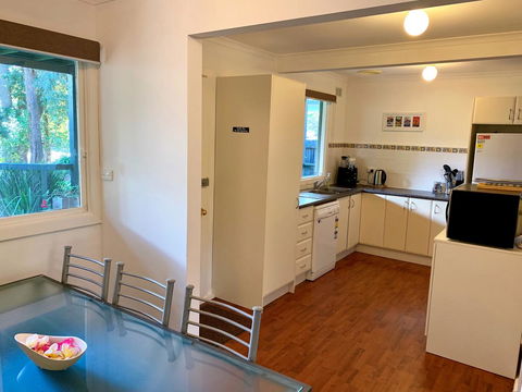 Island Family Holiday Retreat - Dalby Accommodation 5