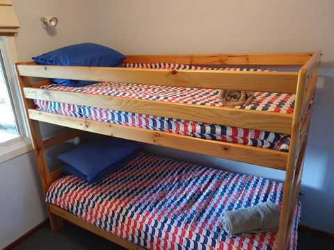 Island Family Holiday Retreat - Dalby Accommodation 11