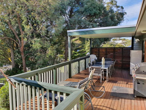 Island Family Holiday Retreat - Dalby Accommodation 1