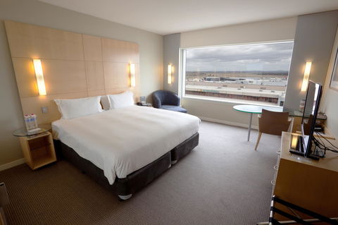 PARKROYAL Melbourne Airport - Dalby Accommodation 33