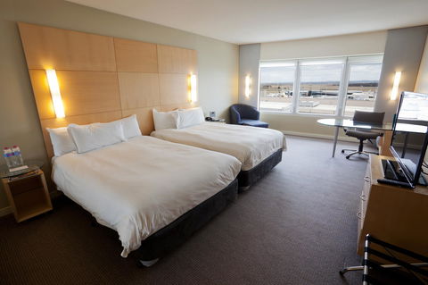 PARKROYAL Melbourne Airport - Dalby Accommodation 34