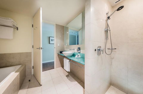 PARKROYAL Melbourne Airport - Dalby Accommodation 4