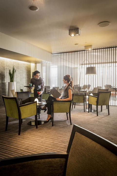 PARKROYAL Melbourne Airport - Dalby Accommodation 10