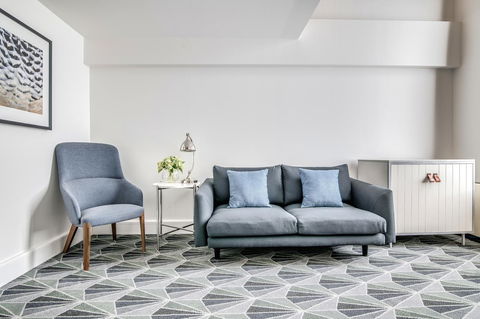 The Savoy Hotel On Little Collins Melbourne - Dalby Accommodation 8