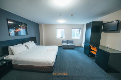 Nomads Melbourne Backpackers - Dalby Accommodation 21