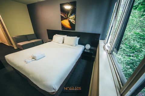 Nomads Melbourne Backpackers - Dalby Accommodation 19