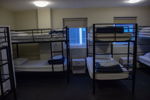 Nomads Melbourne Backpackers - Dalby Accommodation 33