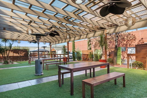 All Seasons Resort Hotel Bendigo - Dalby Accommodation 36