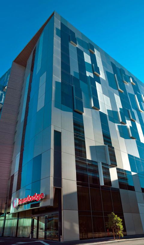 Travelodge Hotel Melbourne Docklands - Dalby Accommodation 18
