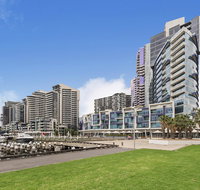 Docklands Private Collection - New Quay - Dalby Accommodation