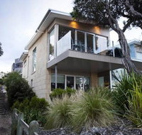 Battery Cove Beach Front Apartment - Dalby Accommodation