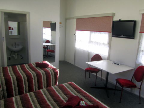 The Highlander Motel - 24HR Check In - Dalby Accommodation 27