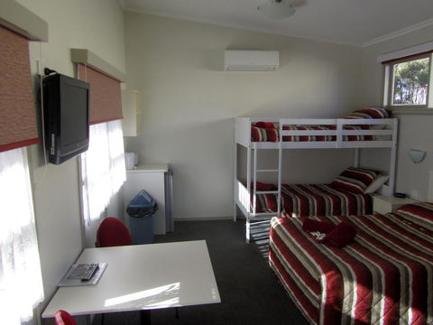 The Highlander Motel - 24HR Check In - Dalby Accommodation 21