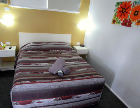 The Highlander Motel - 24HR Check In - Dalby Accommodation 13