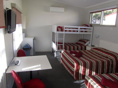 The Highlander Motel - 24HR Check In - Dalby Accommodation 22