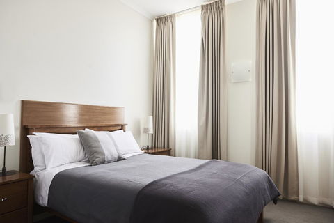 Plough Hotel - Dalby Accommodation 1