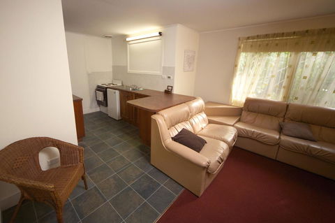 Sanctuary House Resort Motel - Dalby Accommodation 23