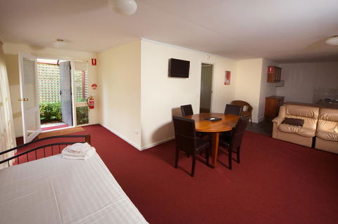 Sanctuary House Resort Motel - Dalby Accommodation 20