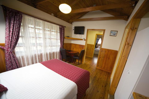 Sanctuary House Resort Motel - Dalby Accommodation 3