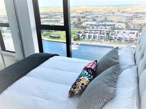 Melbourne Private Apartments - Collins Wharf Waterfront, Docklands - Dalby Accommodation 17
