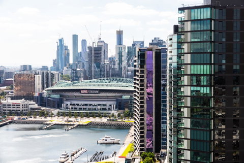 Melbourne Private Apartments - Collins Wharf Waterfront, Docklands - Dalby Accommodation 3